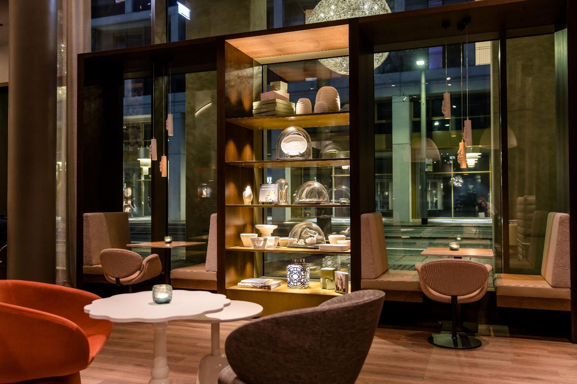 Motel One Dresden Am Zwinger ภายนอก รูปภาพ