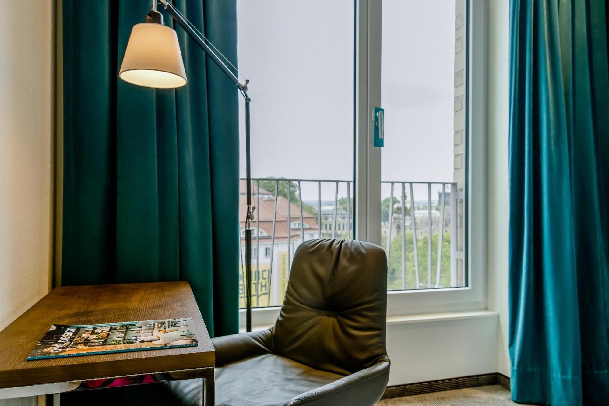 Motel One Dresden Am Zwinger ภายนอก รูปภาพ