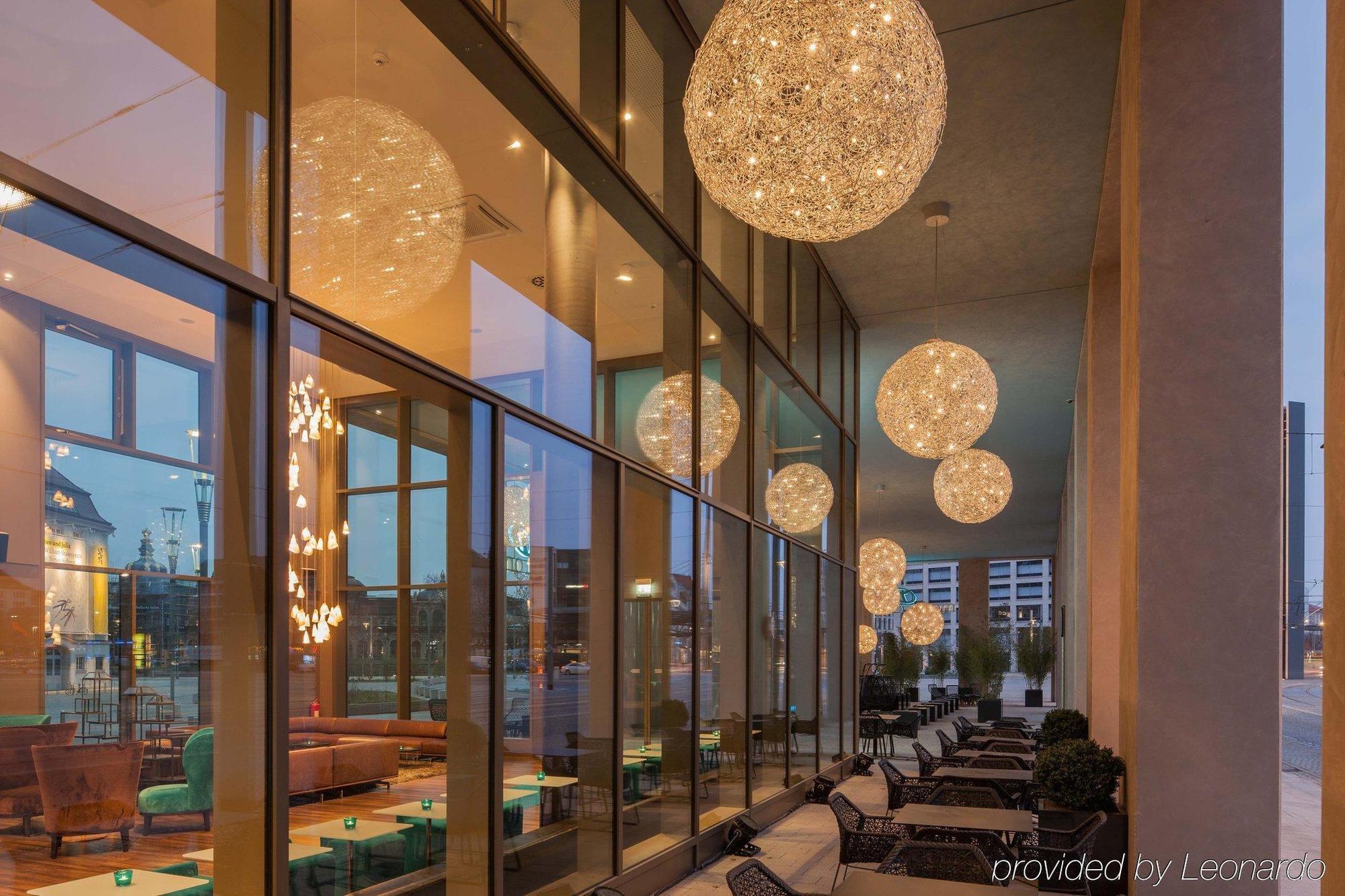 Motel One Dresden Am Zwinger ภายนอก รูปภาพ