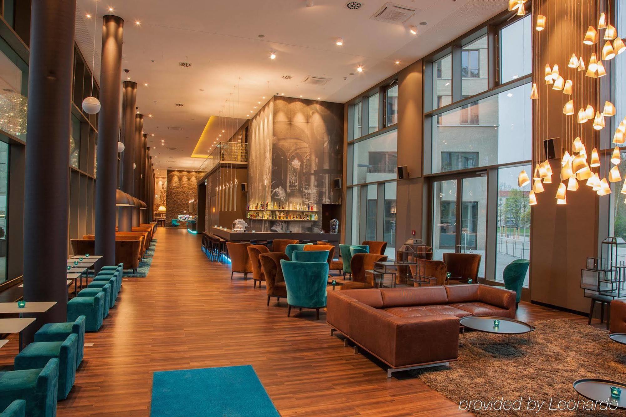 Motel One Dresden Am Zwinger ภายนอก รูปภาพ